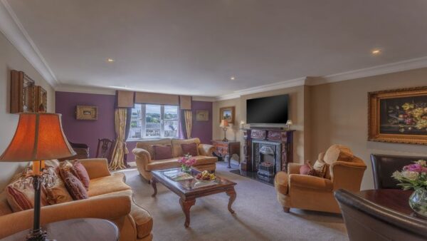 Canal Court Penthouse - Image 5